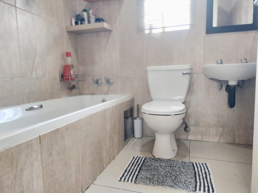 3 Bedroom Property for Sale in Raceway Free State